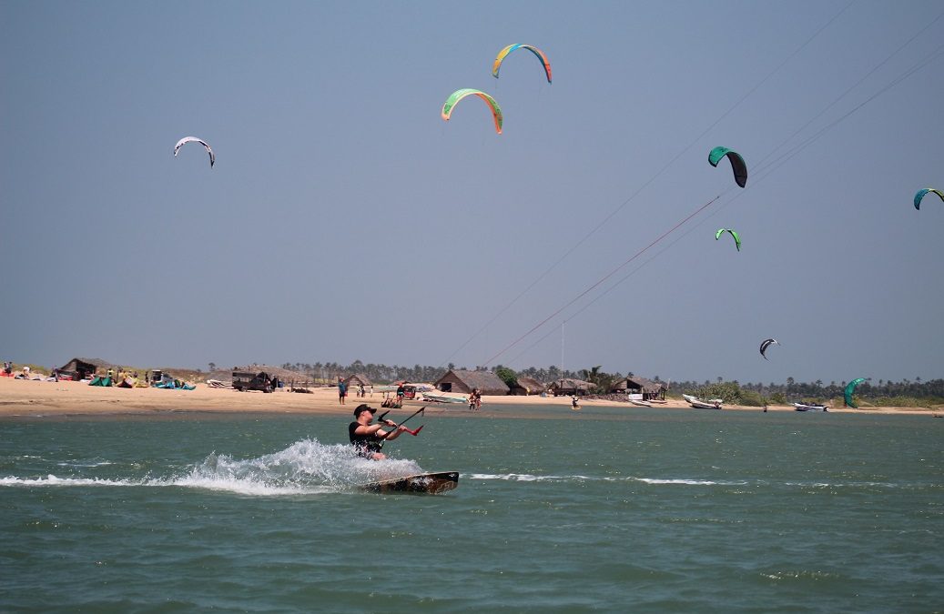kitesurfing challenge in Kalpitiya lagoon kite spot