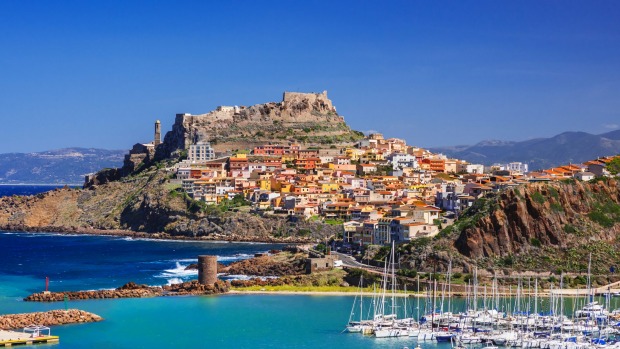 best destinations where to kite in spring: Sardinia